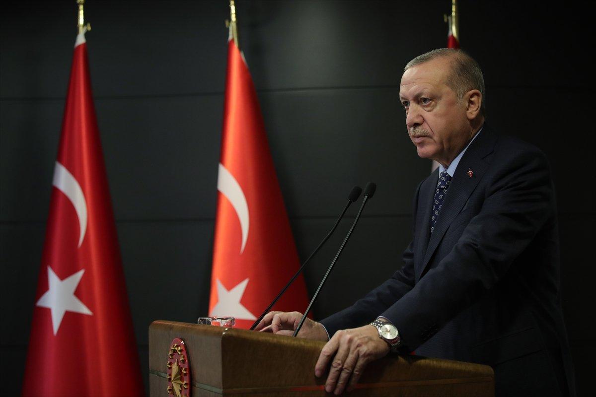 Toplu alanlarda maske takma zorunluluğu getirildi