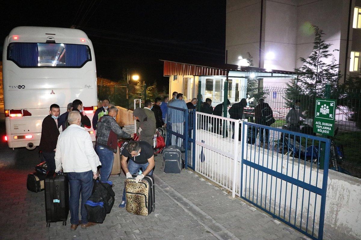 Irak'tan getirilen 334 Türk işçi Kütahya'da yurda alındı