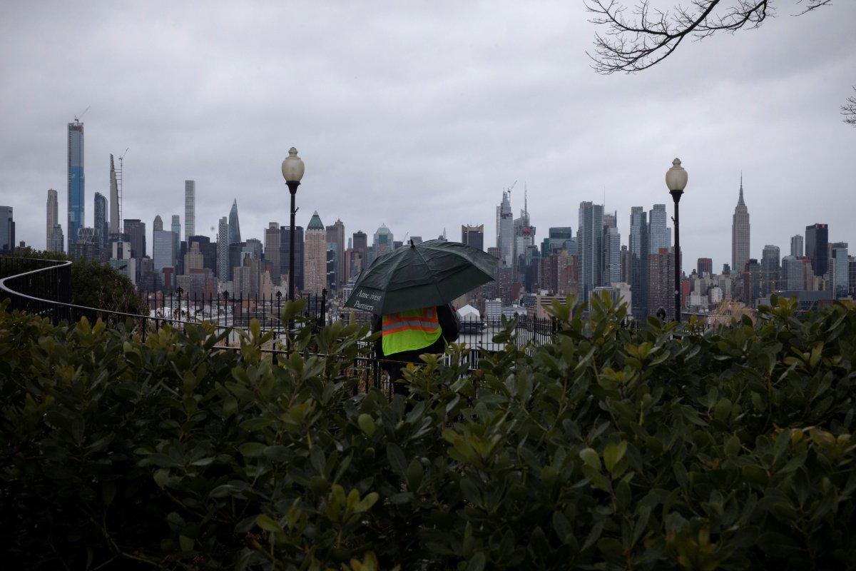 New York'ta korona vakaları 100 bini geçti