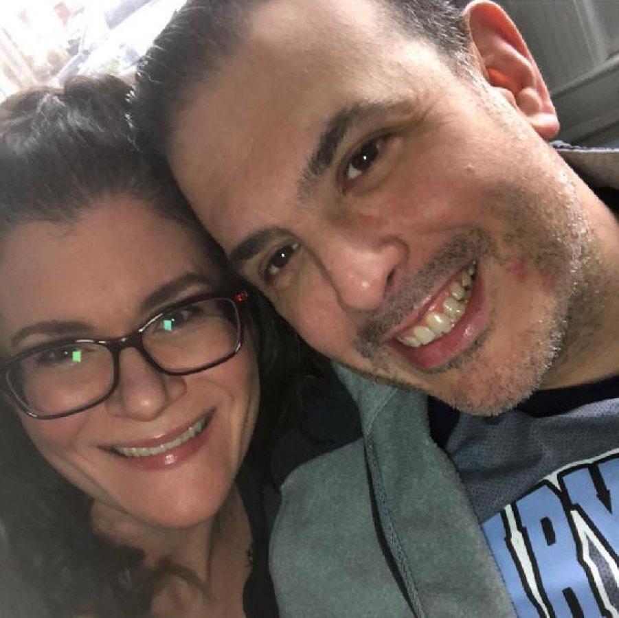 Canlı yayında koronavirüs röportajı sunucuyu ağlattı