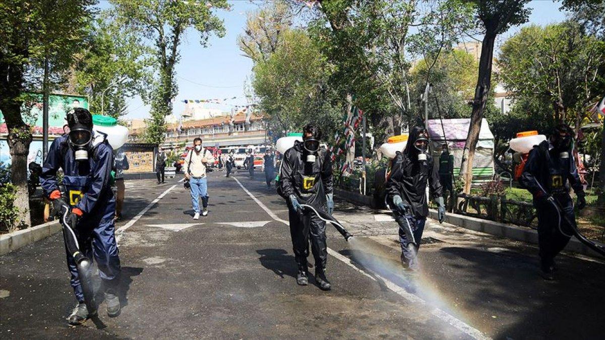 İran'da koronadan ölenlerin sayısı 3 bin 452'ye çıktı