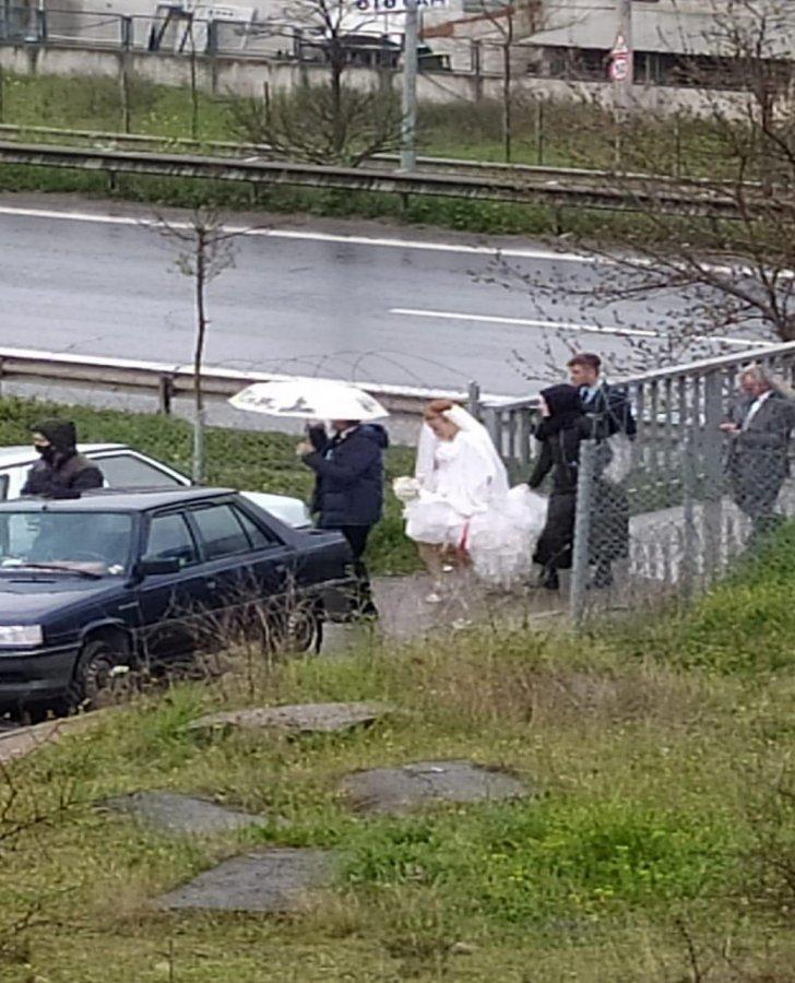 İl değiştiremeyince gelini üst geçitten aldı