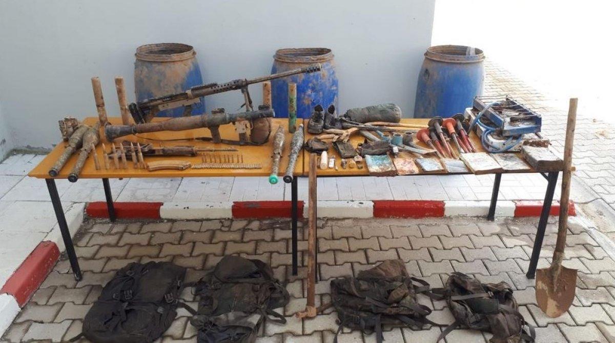 Bitlis'te teröristlerin kullandığı 2 sığınak bulundu