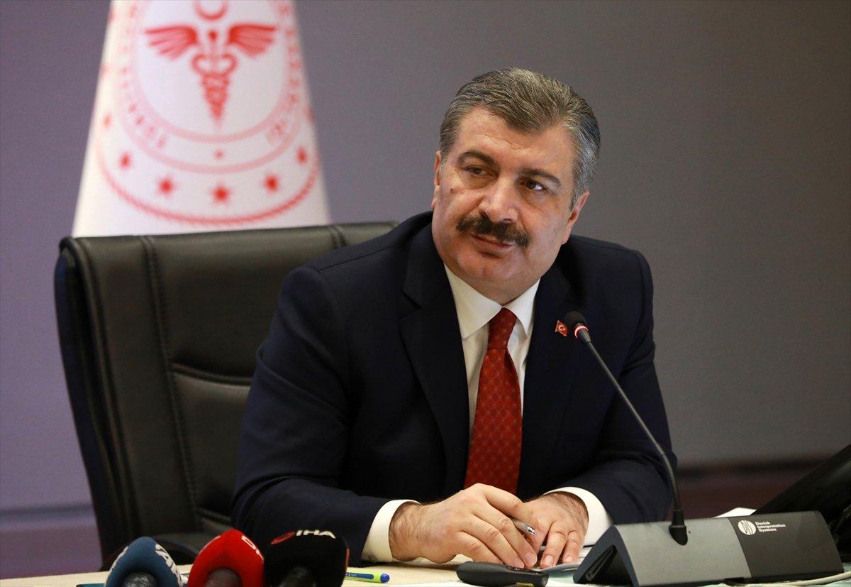 Türkiye'de kimse parayla maske satamayacak