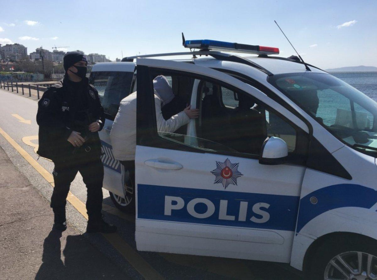 Önce muhabire sonra polise yakalanan gençler cezayı yedi