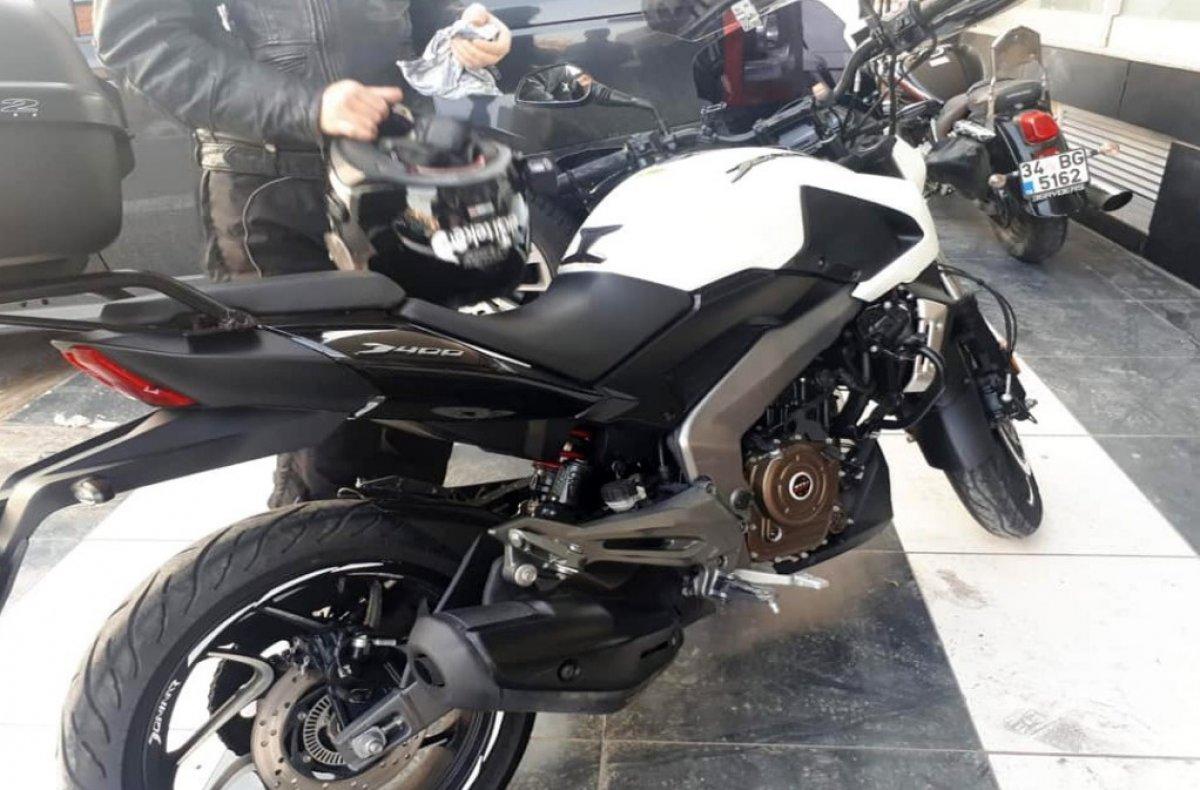 Koronavirüsle mücadele eden doktorun motosikleti çalındı