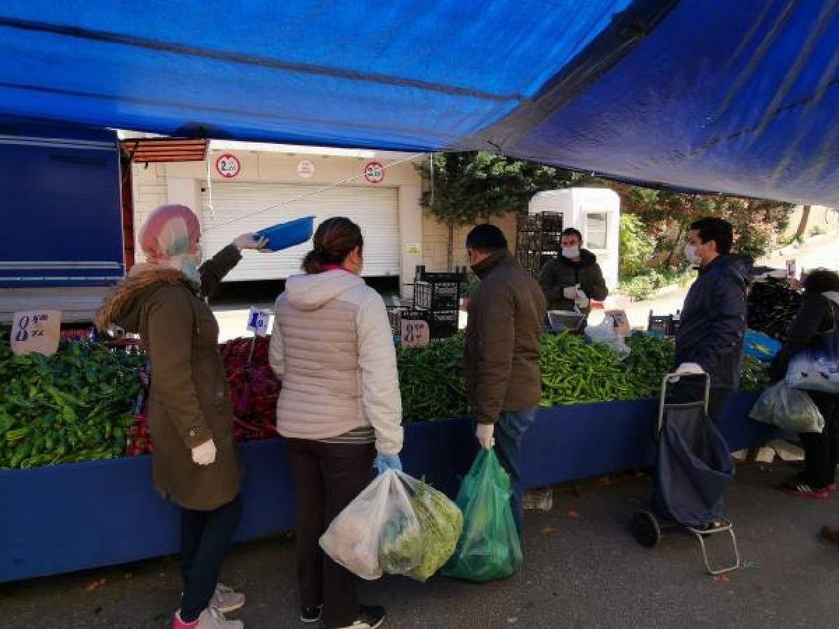 19 yaşındaki pazarcı: Genç adamı evde tutamazsın