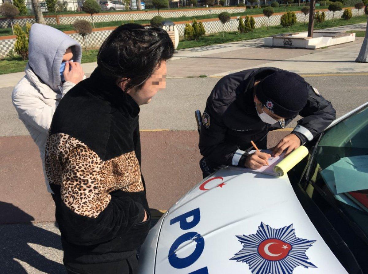 Önce muhabire sonra polise yakalanan gençler cezayı yedi