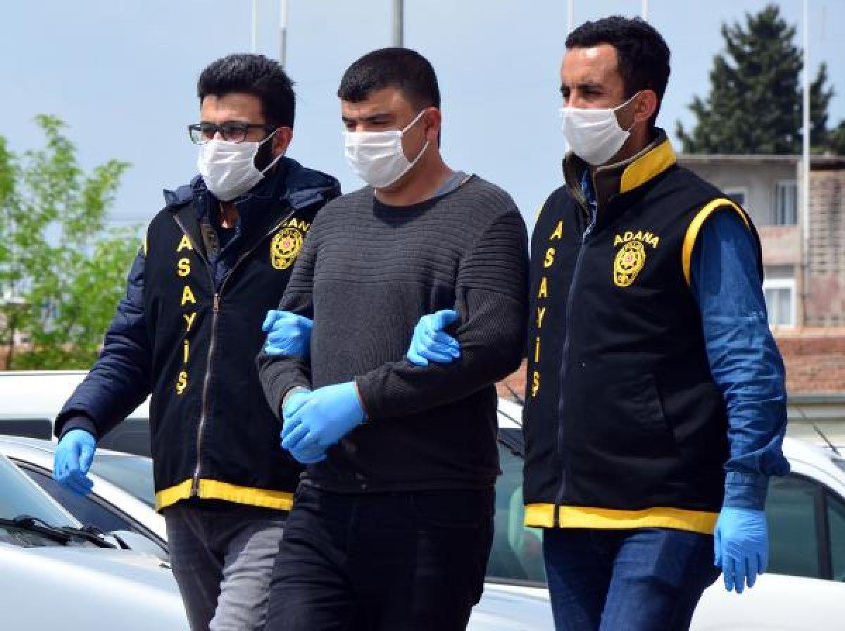 Emeklileri dolandıran zanlıyı polis evden aldı