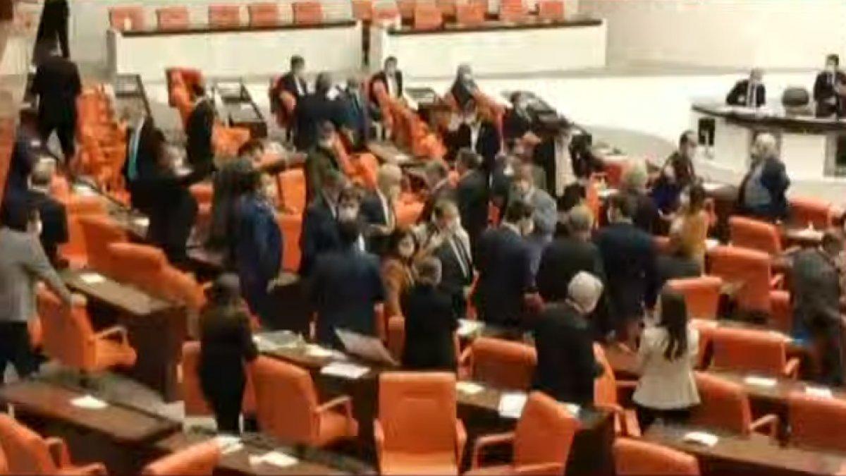 Meclis'te MHP ile HDP arasında gerilim