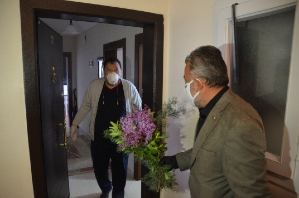 55 yaşındaki KOAH hastası, koronavirüsü yendi