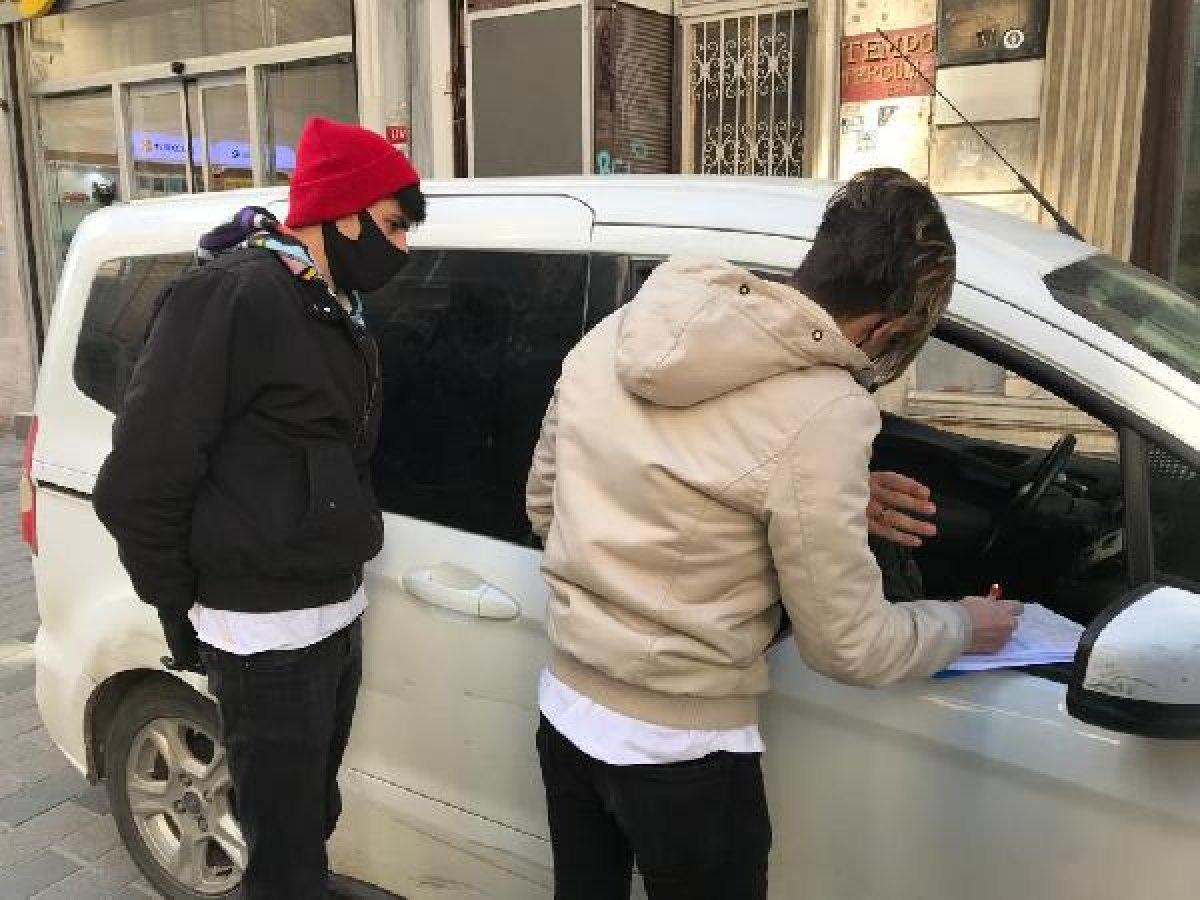 İstanbul'da polis tokalaşanları affetmedi