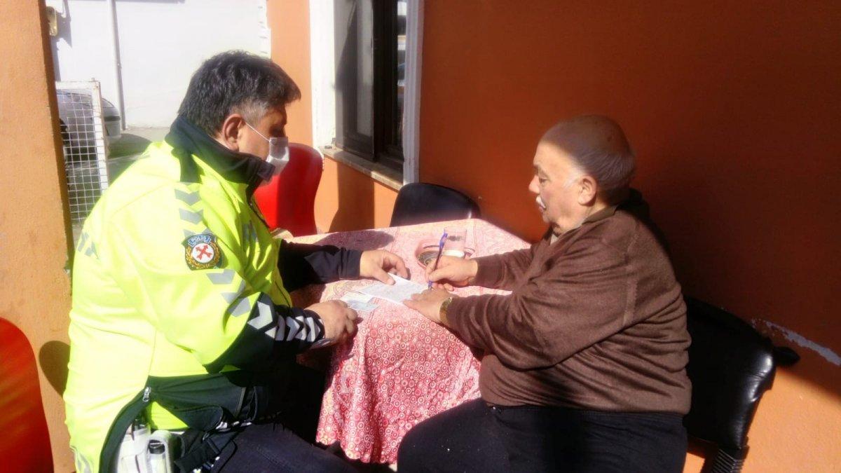 Polis, 2 ay önce bağlanan aracını evine getirdi