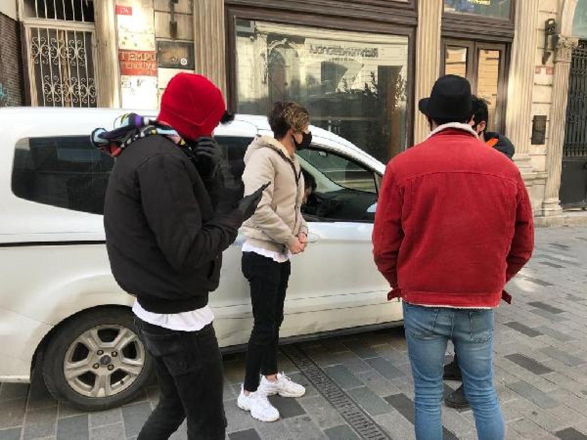 İstanbul'da polis tokalaşanları affetmedi