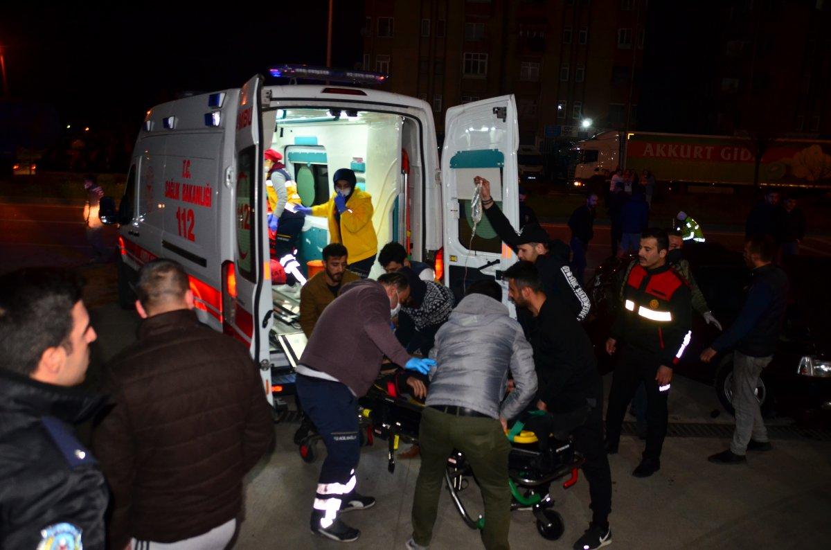 Samsun'da trafik kazası: 2'si ağır 3 yaralı