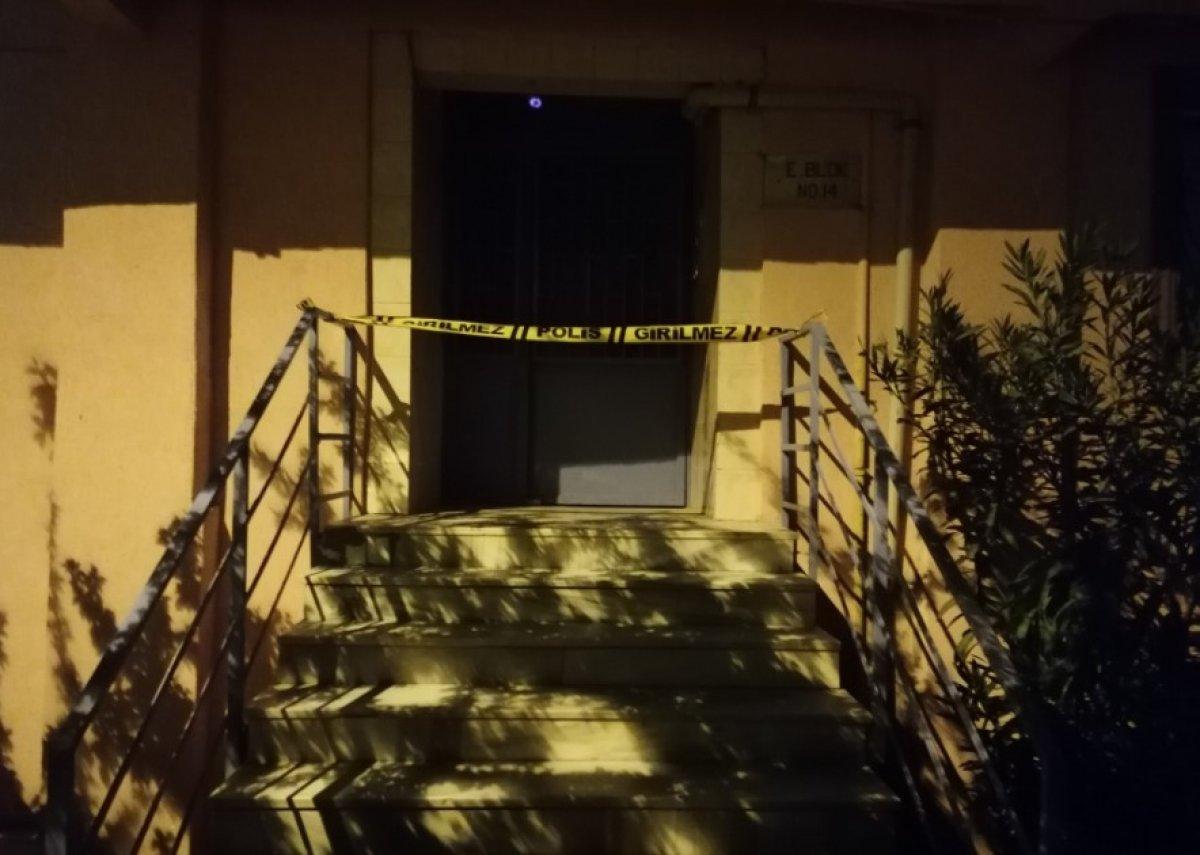 Tartıştığı eşini baltalya öldürdü