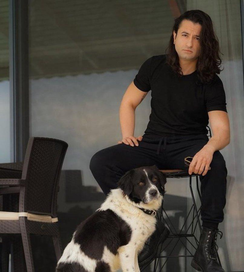 Koray Avcı sakallarını kesti