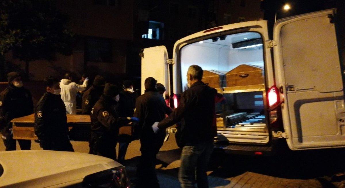 Tartıştığı eşini baltalya öldürdü