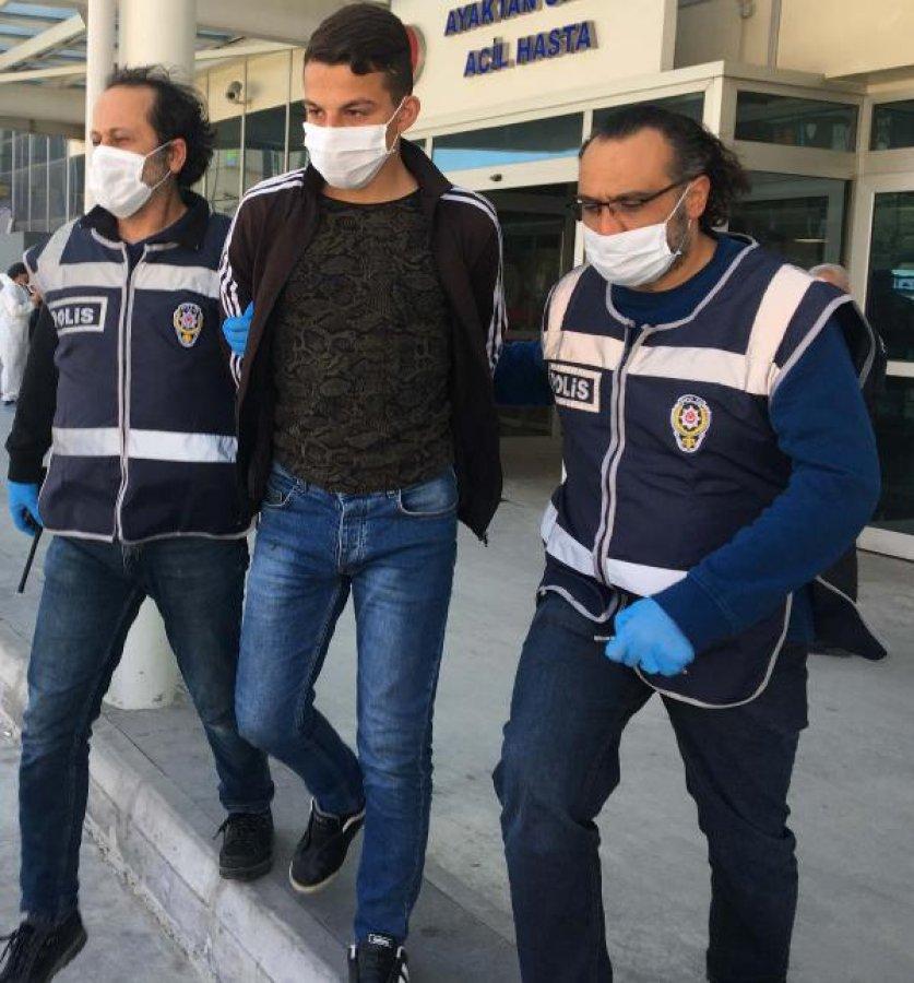 Marketten çikolata almaya gitti, silah çekti