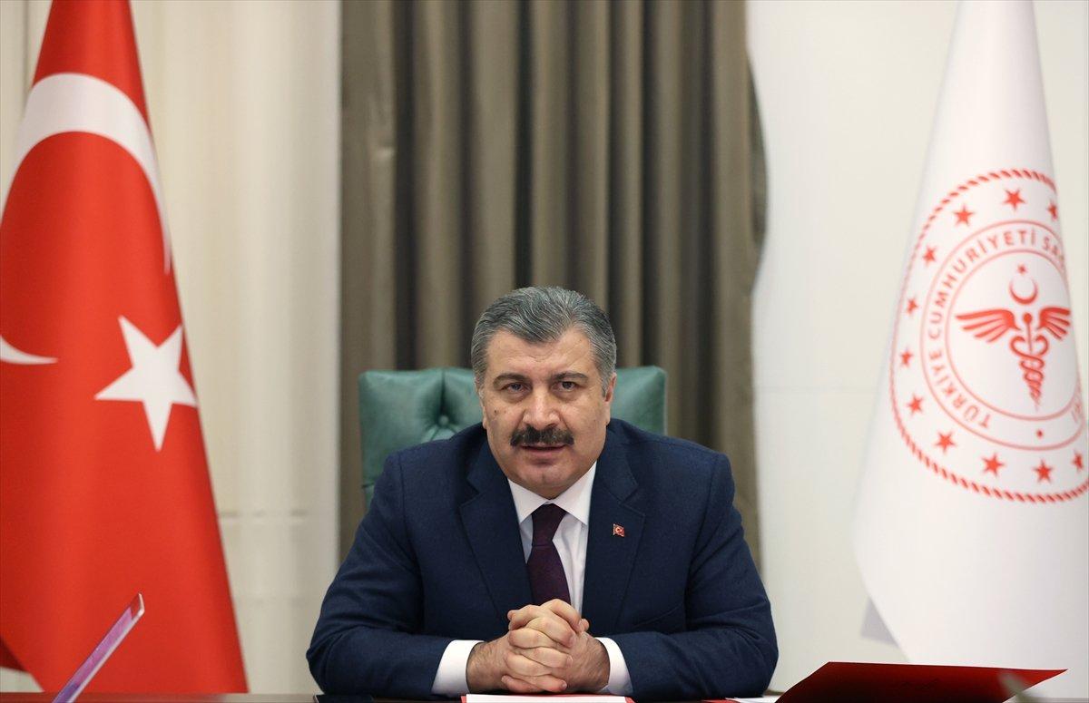 Sağlık Bakanı Koca: Yoğun bakım hasta sayımız ilk kez azaldı