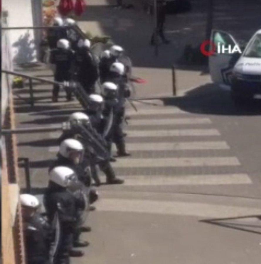 Belçika’da polisin çarptığı kişi öldü