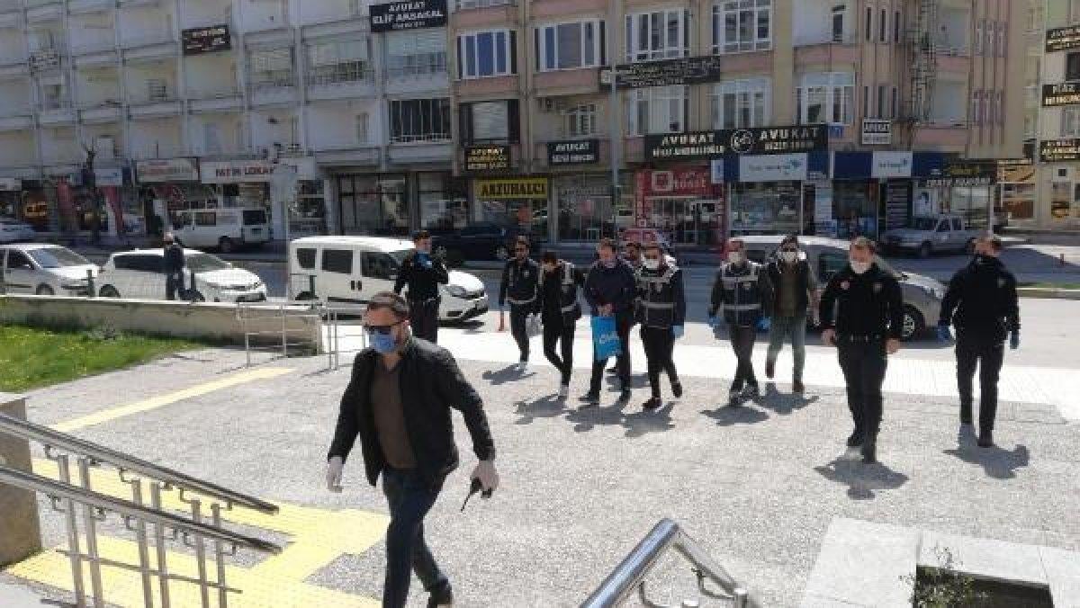 Çorum'da tartıştığı kardeşini bıçakla öldürdü