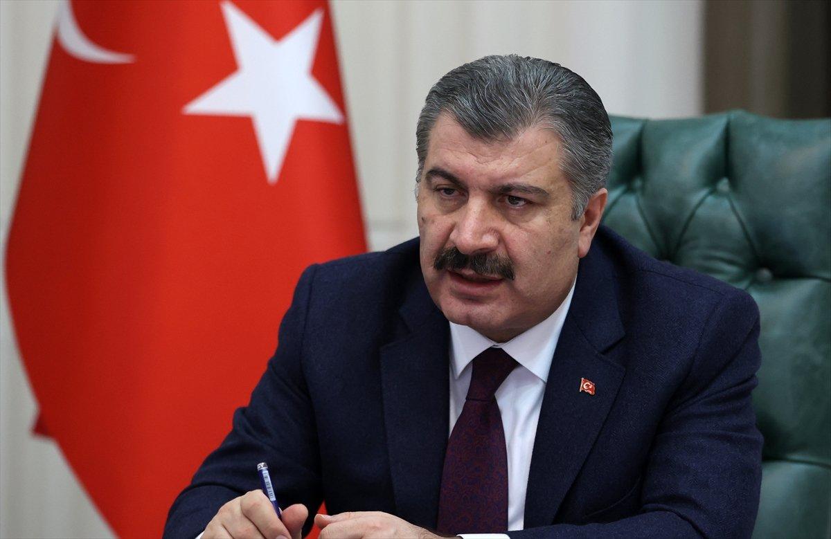 Sağlık Bakanı Koca: Yoğun bakım hasta sayımız ilk kez azaldı