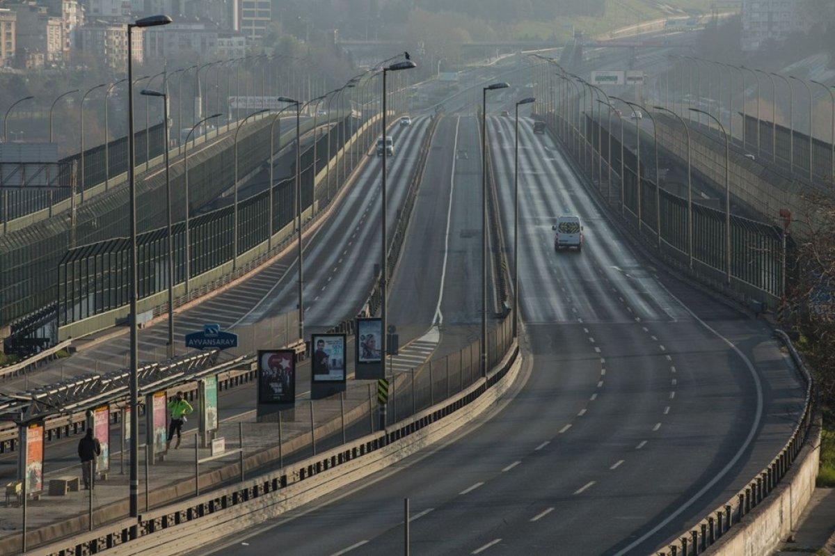 Sokağa çıkan 18 bin 770 kişiye ceza kesildi