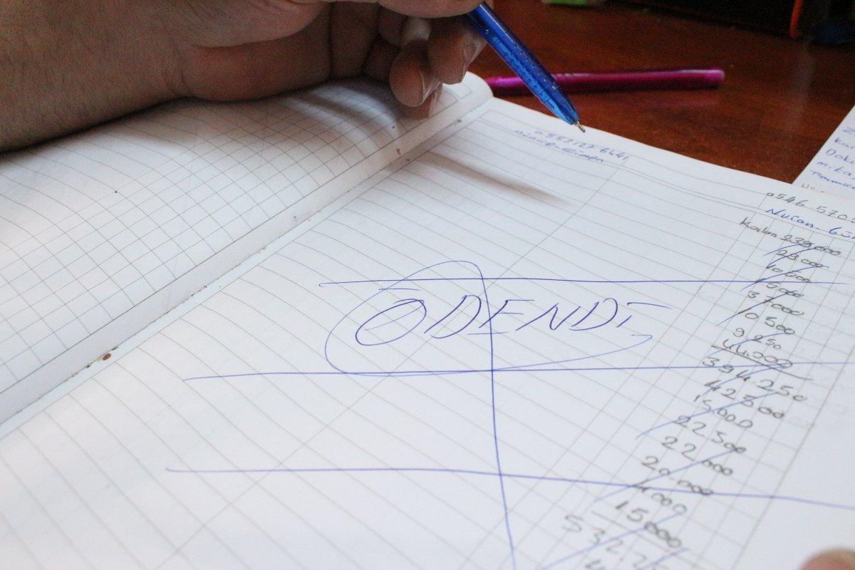 Gizemli hayırsever bu sefer de Uşak'ta ortaya çıktı