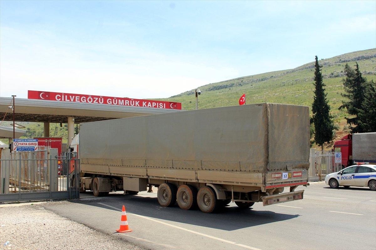 BM'den İdlib'e 54 tır yardım