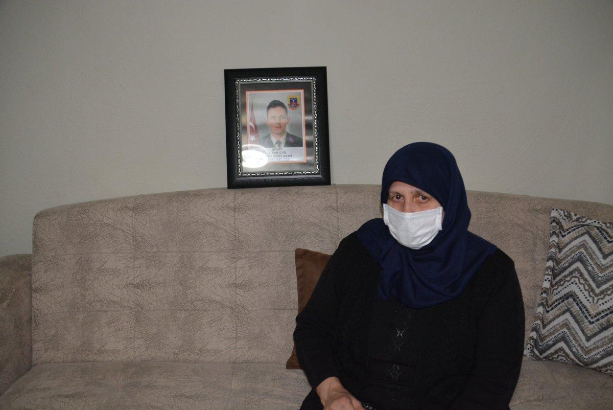 Soylu'yu ağlatan şehit babası: Bakanımızın arkasındayız