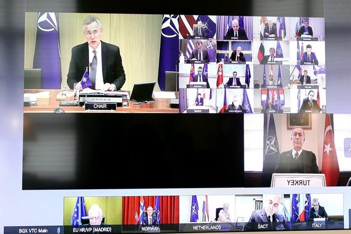 Milli Savunma Bakanı Akar, NATO toplantısına katıldı