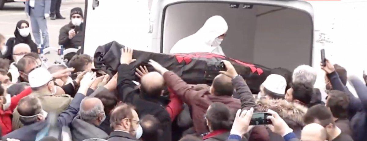 Haydar Baş'ın cenaze töreninde izdiham