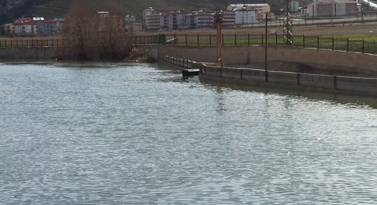 Çoruh Nehri'nde yüzen tabutlar şaşkına çevirdi