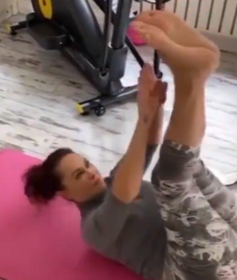 Hülya Avşar, Ronaldo'nun challenge'ına katıldı