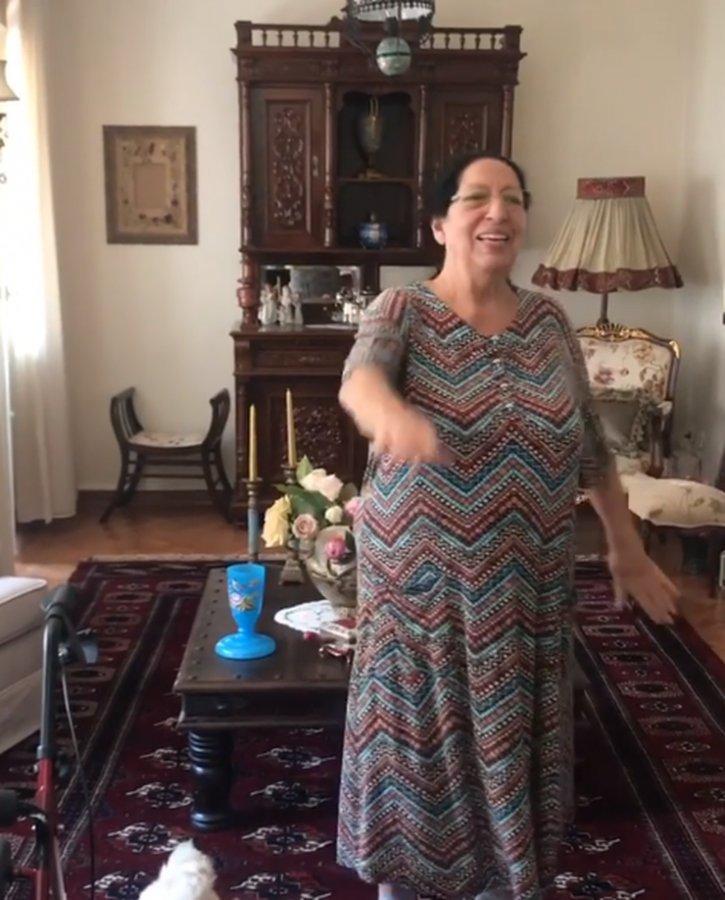 Melek Baykal'ın 87 yaşındaki annesi şaşırttı