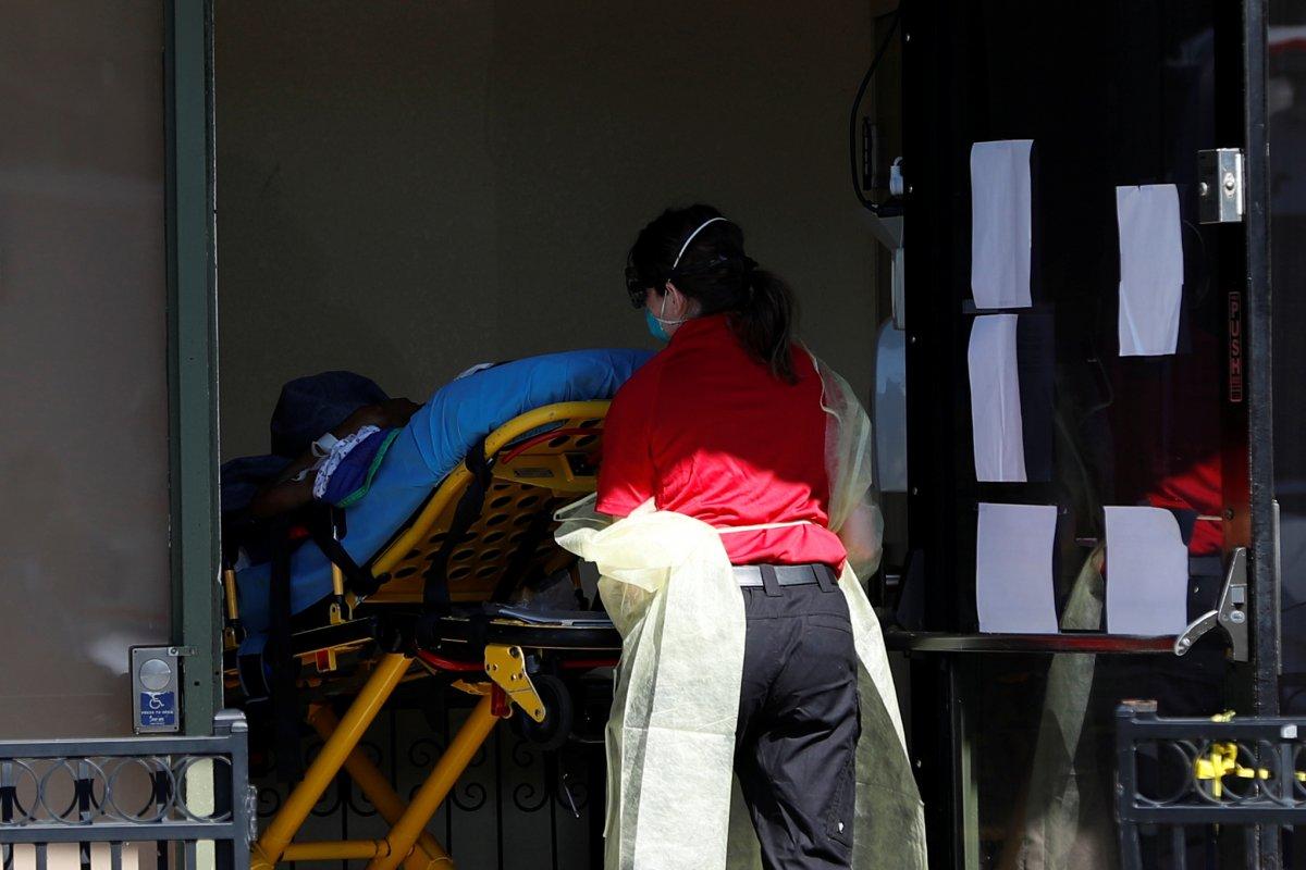 ABD'de koronavirüsten ölenlerin sayısı 40 bini geçti