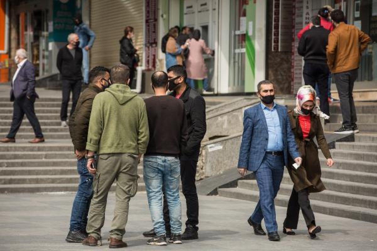 Şirinevler yine tıklım tıklım doldu