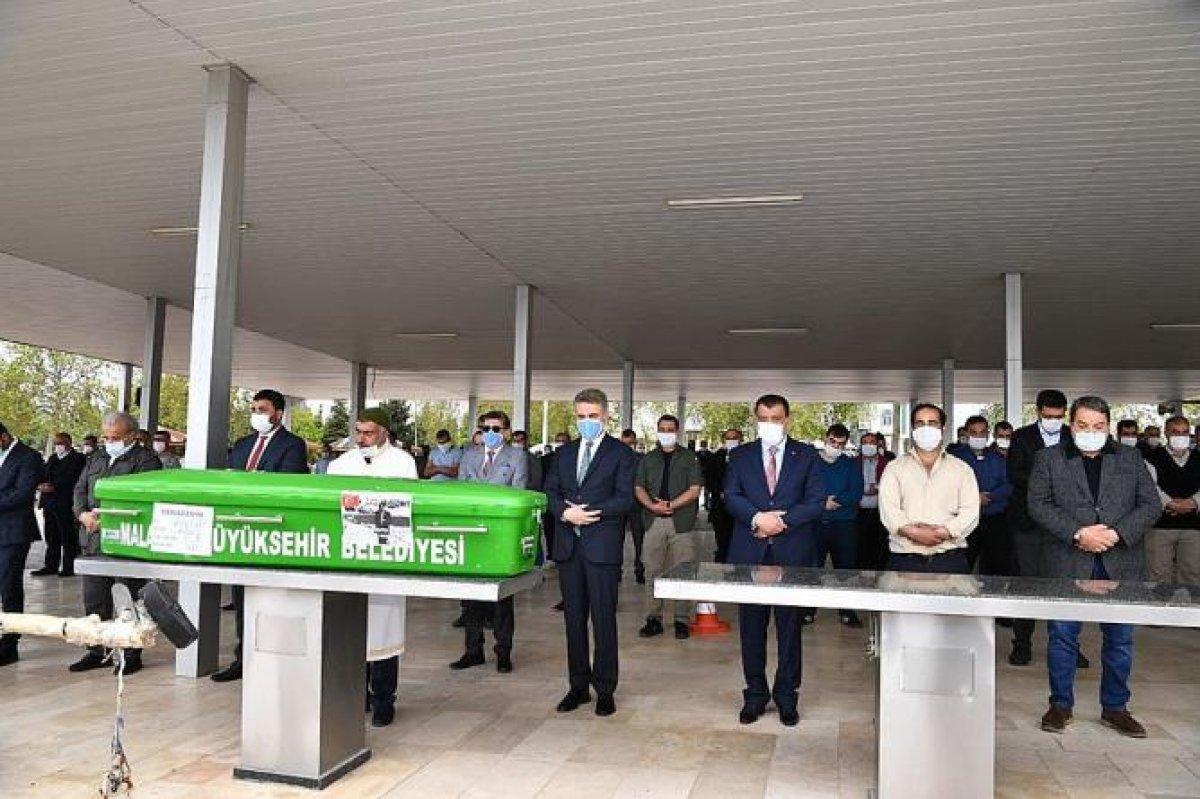 Malatya'nın sevilen yüzü 'Mercedes Kadir' toprağa verildi