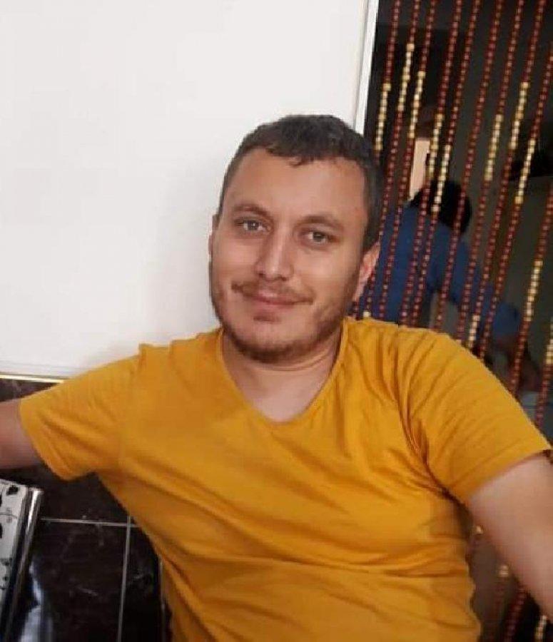 Ağabeyini ve yeğenini öldürdü, yengesini yaraladı