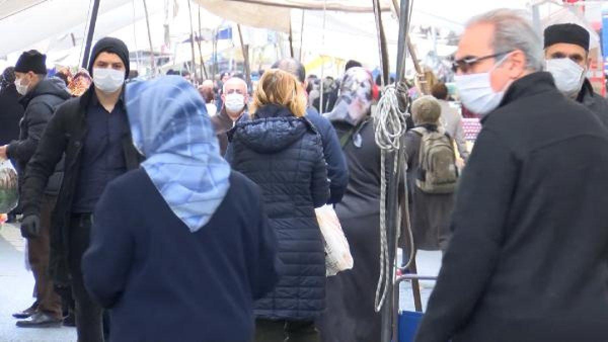 Pazarda sosyal mesafeyi hiçe saydılar