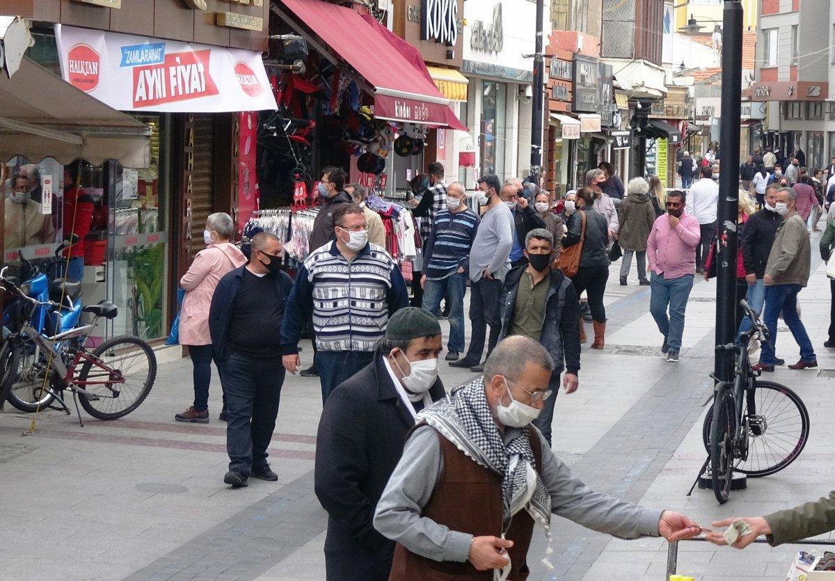 Koronaya aldırmadılar, maaş derdine düştüler