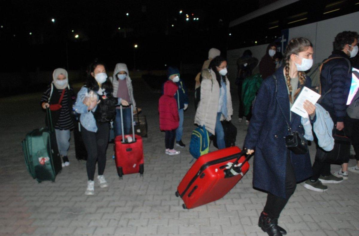 İspanya’dan gelen genç kadının tepki çeken hareketi