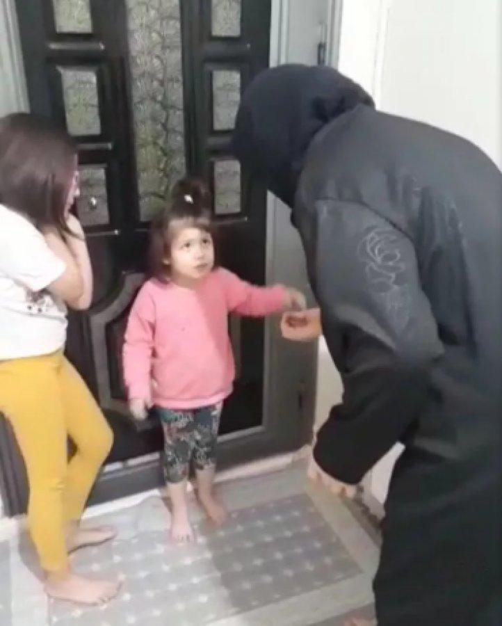 Anneannesini virüs var diyerek dışarı göndermeyen çocuk