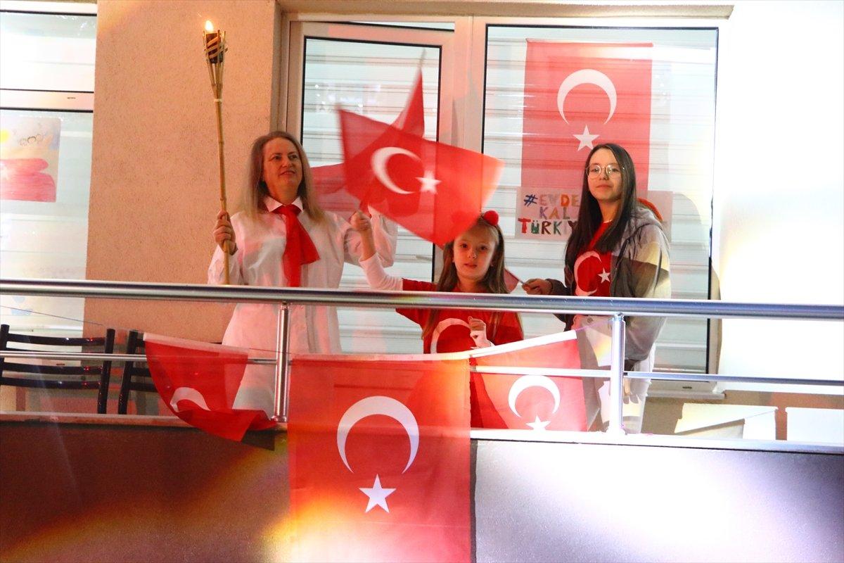 Yurtta İstiklal Marşı coşkusu