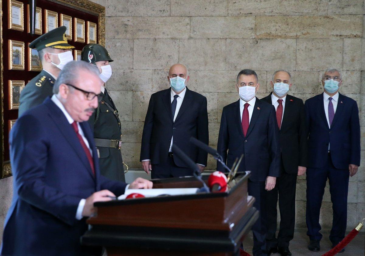 Anıtkabir'de 23 Nisan töreni