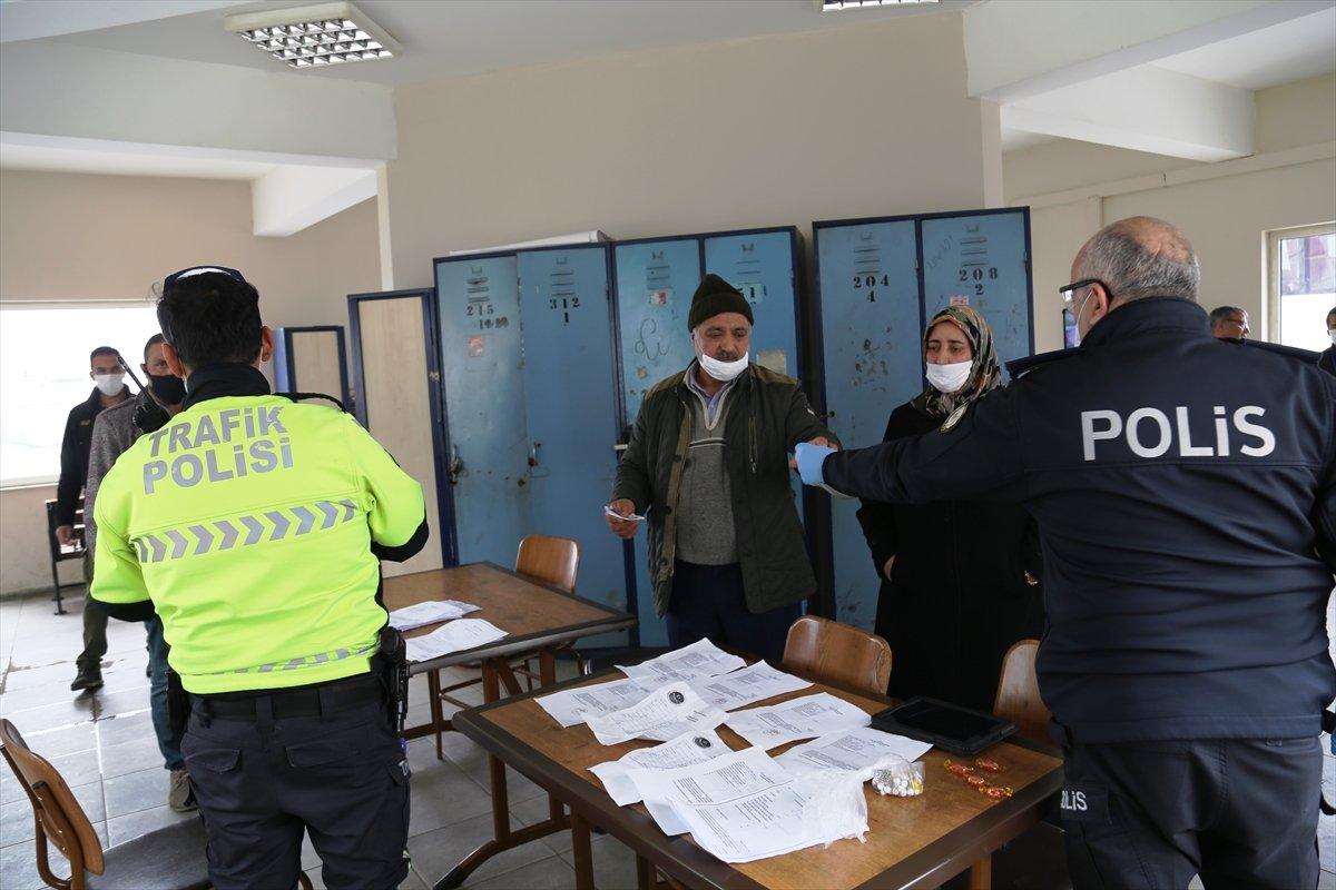 Sahte izin belgeli yolculara ceza