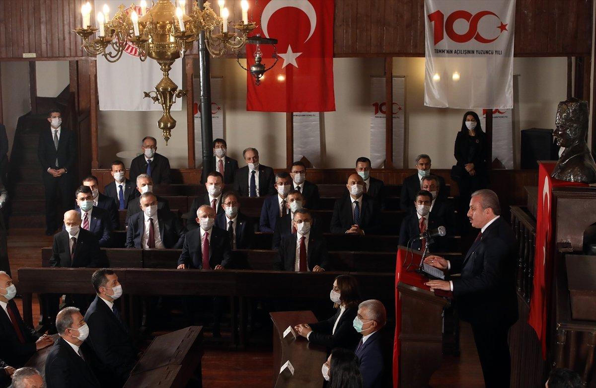 Bahçeli, Kılıçdaroğlu'ndan uzak durdu