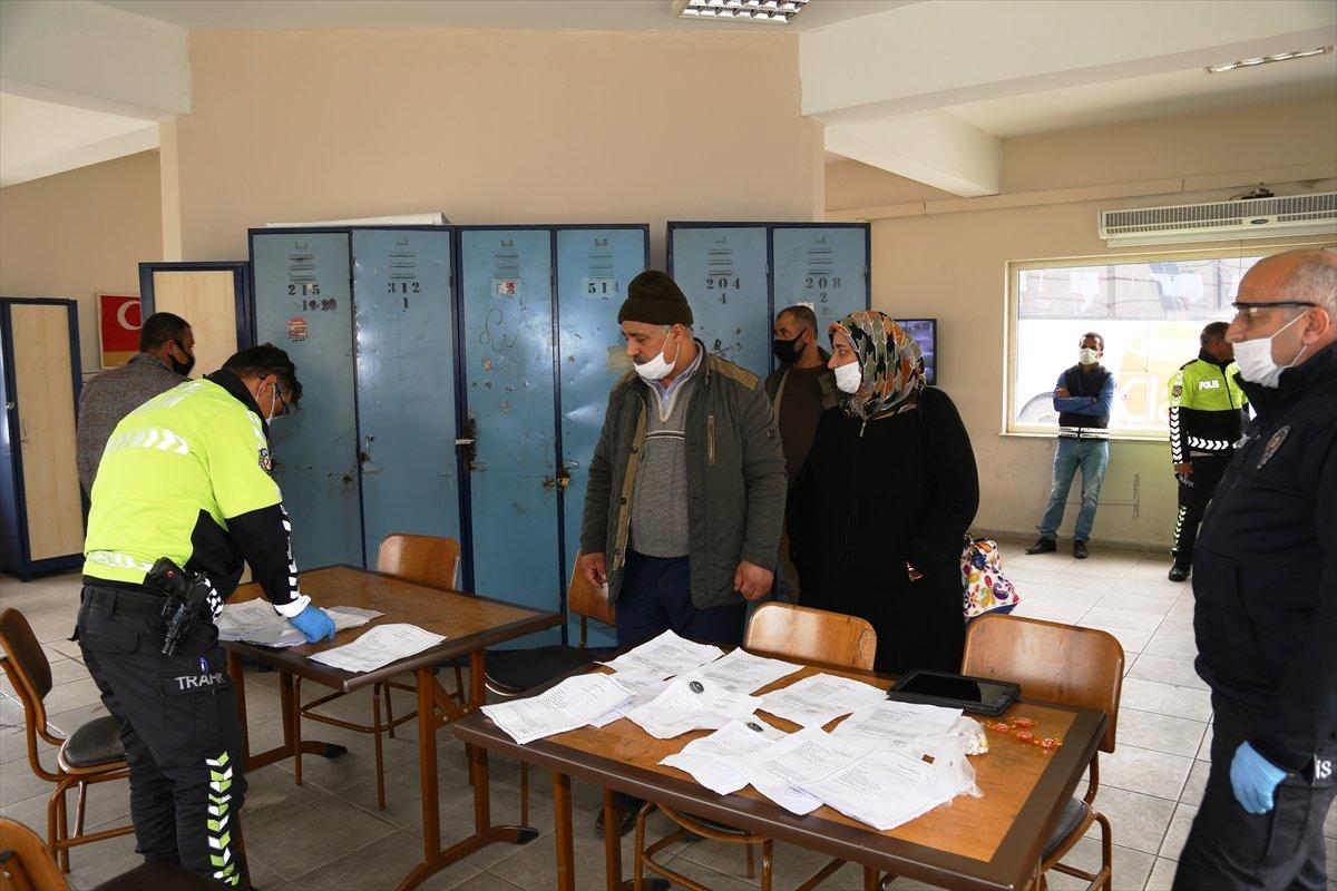 Sahte izin belgeli yolculara ceza