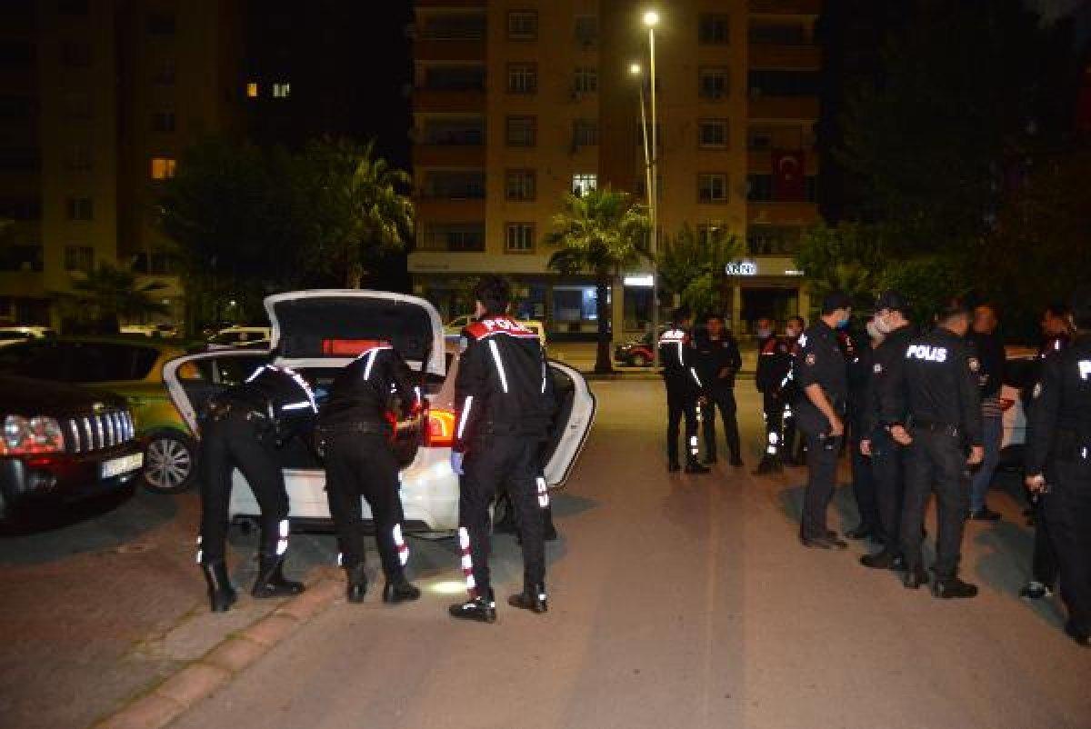 Adana'da sokakta yakalanan genç kaçırıldığını iddia etti